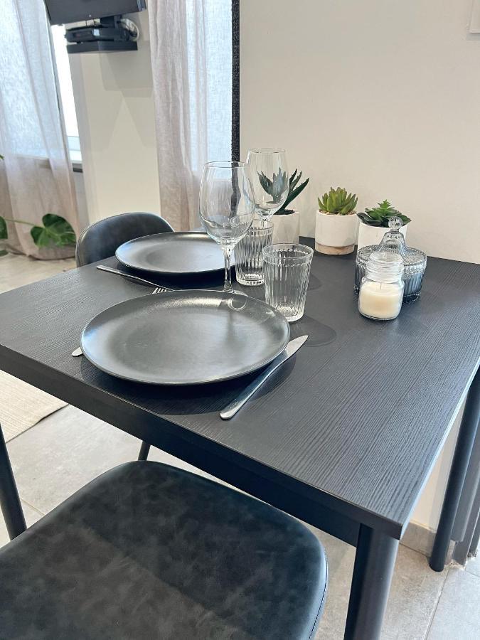 Pimprenelle Et Nicolas - Proche Ville Apartamento La Rochelle  Exterior foto